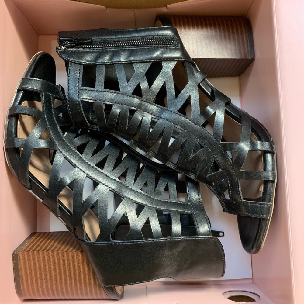 Charlotte Russe black block heel sandal
